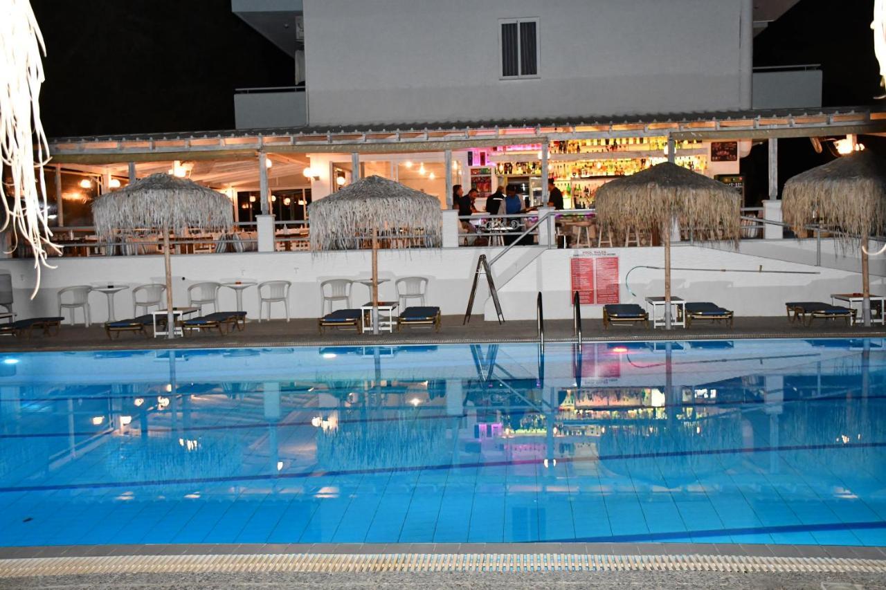 Blue Nest Hotel Tigkaki  Exterior photo