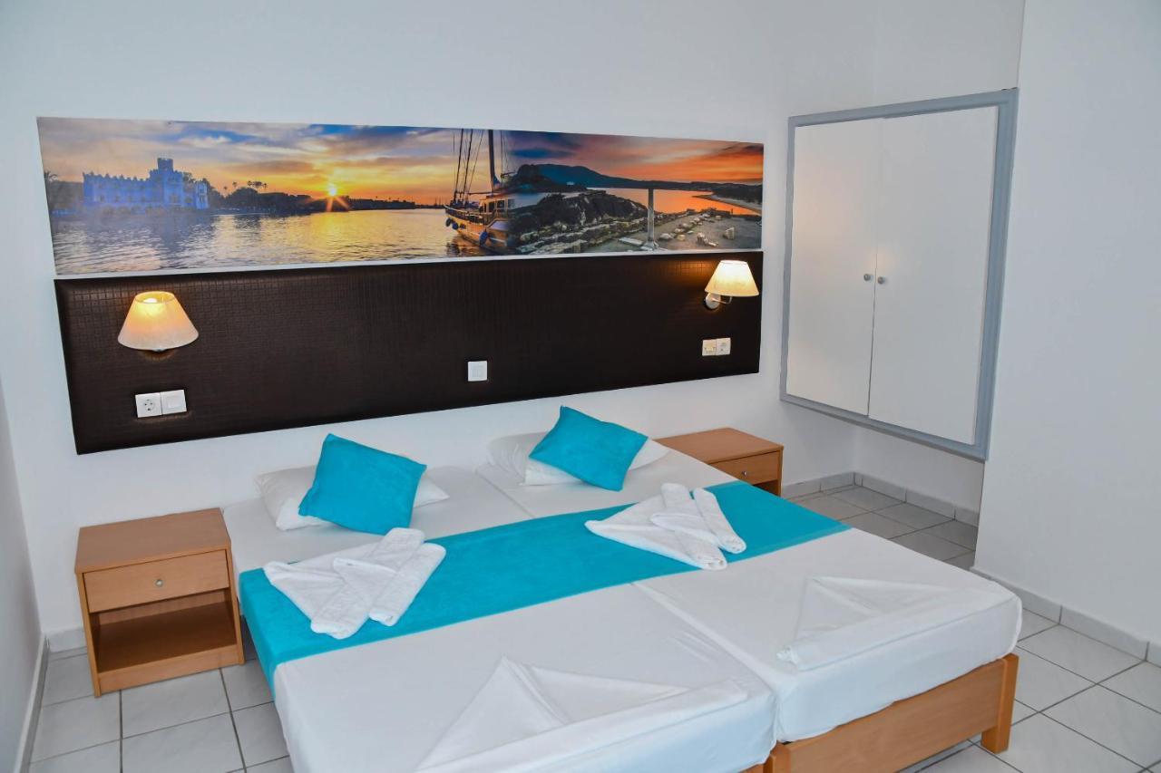 Blue Nest Hotel Tigkaki  Exterior photo